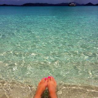 Amber Lancaster feet photo thumbnail