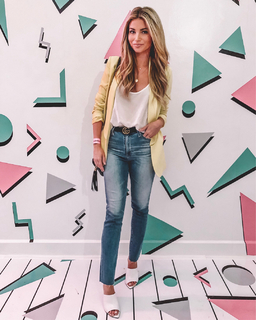 Amber Lancaster feet photo thumbnail