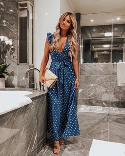 Amber Lancaster feet photo thumbnail