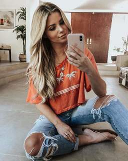 Amber Lancaster feet photo thumbnail