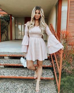 Amber Lancaster feet photo thumbnail