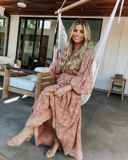 Amber Lancaster feet photo thumbnail