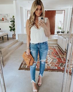 Amber Lancaster feet photo thumbnail