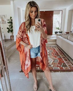 Amber Lancaster feet photo thumbnail