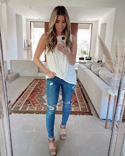 Amber Lancaster feet photo thumbnail