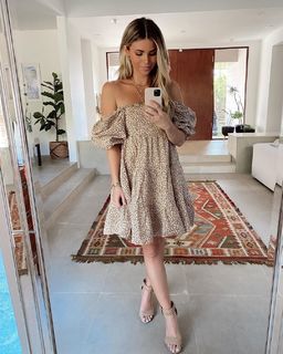 Amber Lancaster feet photo thumbnail