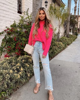 Amber Lancaster feet photo thumbnail