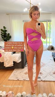 Amber Lancaster feet photo thumbnail