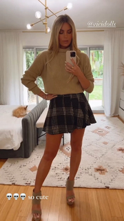 Amber Lancaster feet photo thumbnail