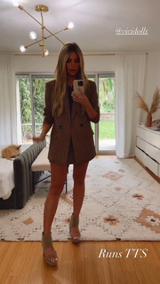 Amber Lancaster feet photo thumbnail