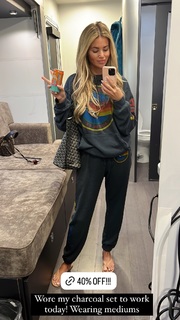 Amber Lancaster feet photo thumbnail