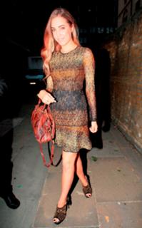Amber Le Bon feet photo 4
