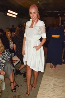 Amber Le Bon feet photo 18