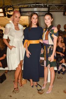Amber Le Bon feet photo 17