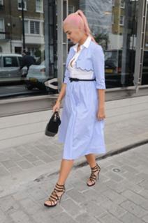 Amber Le Bon feet photo 6
