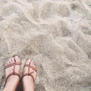 Amber Le Bon feet photo 16