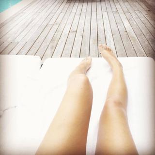 Amber Le Bon feet photo 15