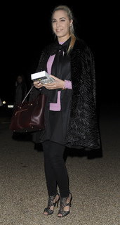 Amber Le Bon feet photo 17