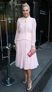 Amber Le Bon feet photo 14