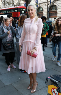 Amber Le Bon feet photo 12