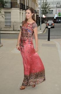 Amber Le Bon feet photo 8