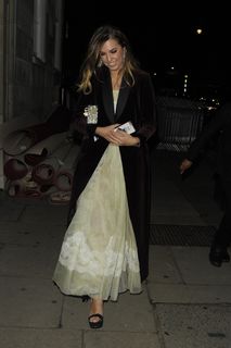 Amber Le Bon feet photo 5