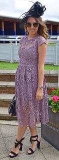 Amber Le Bon feet photo 19
