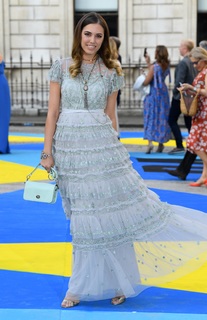 Amber Le Bon feet photo 12