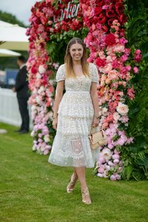 Amber Le Bon feet photo 9