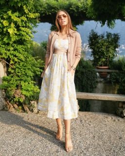 Amber Le Bon feet photo 1
