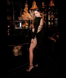 Amber Le Bon feet photo 13