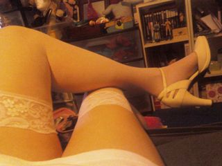 Amber Lee Connors feet photo 12