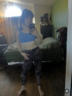 Amber Lee Connors feet photo 2