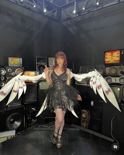 Amber Lee Connors feet photo 10