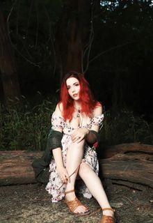 Amber Lee Connors feet photo 7