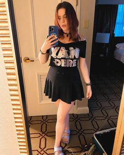 Amber Lee Connors feet photo 4