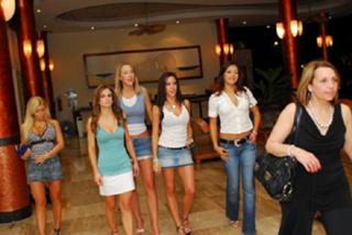 Amber Lee Ettinger feet photo 20