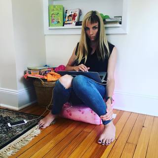 Amber Marie Bollinger feet photo 3