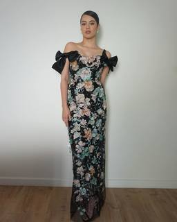 Amber Midthunder feet photo thumbnail