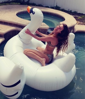 Amber Nova feet photo 8