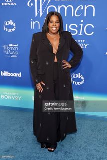 Amber Riley feet photo 18