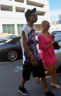 Amber Rose feet photo thumbnail