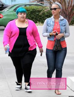 Amber Rose feet photo thumbnail