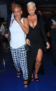 Amber Rose feet photo thumbnail