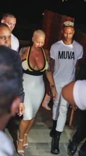 Amber Rose feet photo thumbnail
