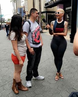 Amber Rose feet photo thumbnail