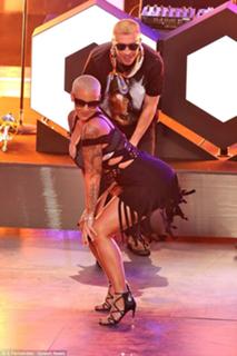 Amber Rose feet photo thumbnail