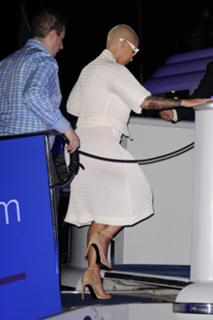 Amber Rose feet photo thumbnail