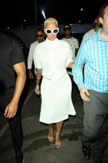 Amber Rose feet photo thumbnail