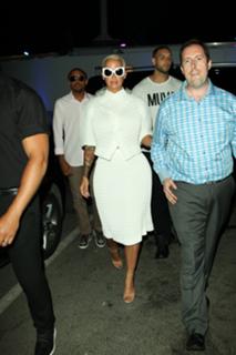 Amber Rose feet photo thumbnail